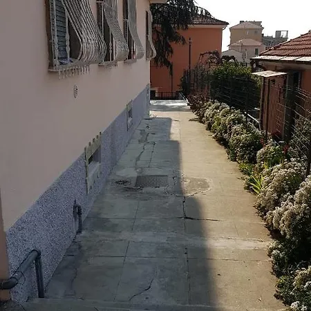 Apartament Casa Vacanze La Farfalla Imperia